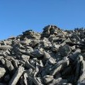 A ruined quarrymen's shelter on the scree slope at the back of the quarry